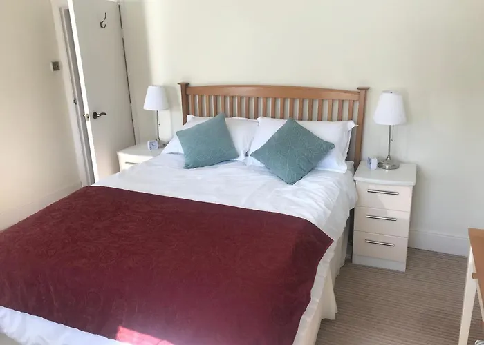 3 Double Bed House 10 Mins From Sandbanks